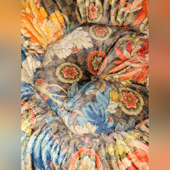 Last 1 Johnny Was Taylor Mandala Reversible Dog Bed, Orange, S, NWT, 24" D, Boho - Picture 8 of 16